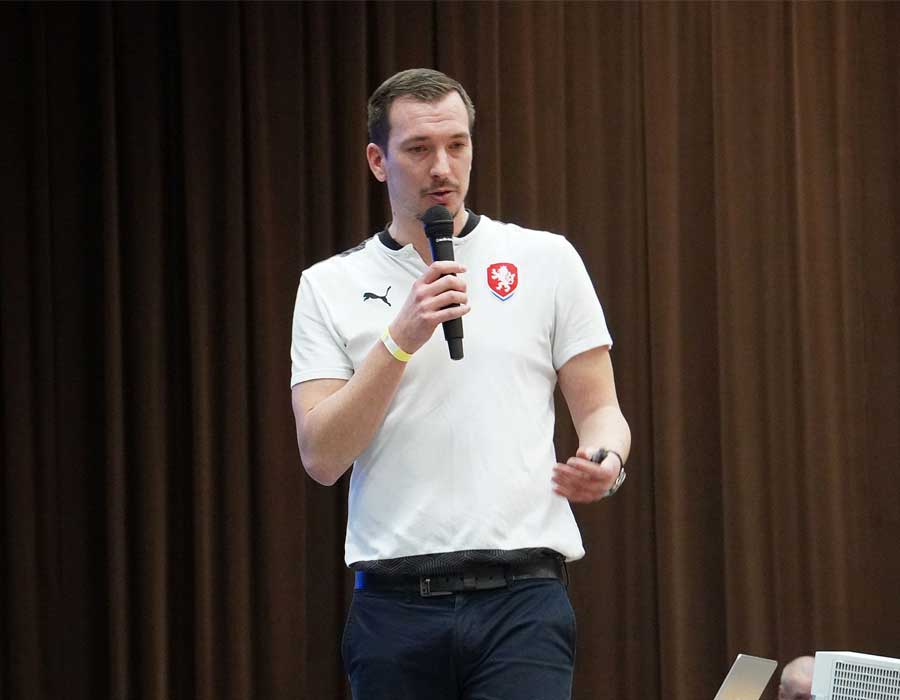 Martin Vlk, Vzdělávání